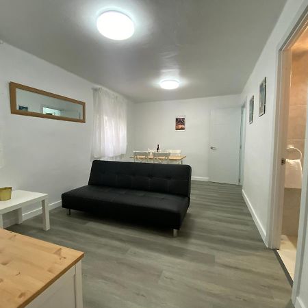 Piso Junto Al Hospital Macarena Apartment Sevilla Bagian luar foto
