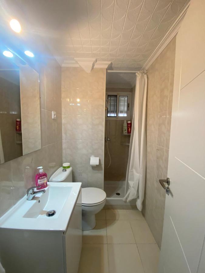 Piso Junto Al Hospital Macarena Apartment Sevilla Bagian luar foto