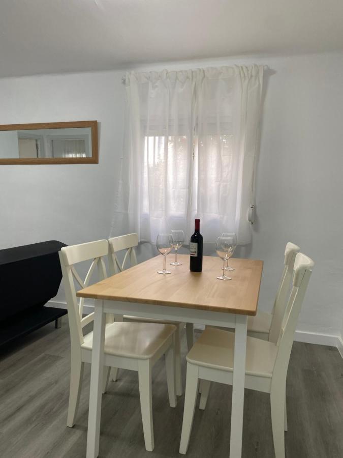 Piso Junto Al Hospital Macarena Apartment Sevilla Bagian luar foto