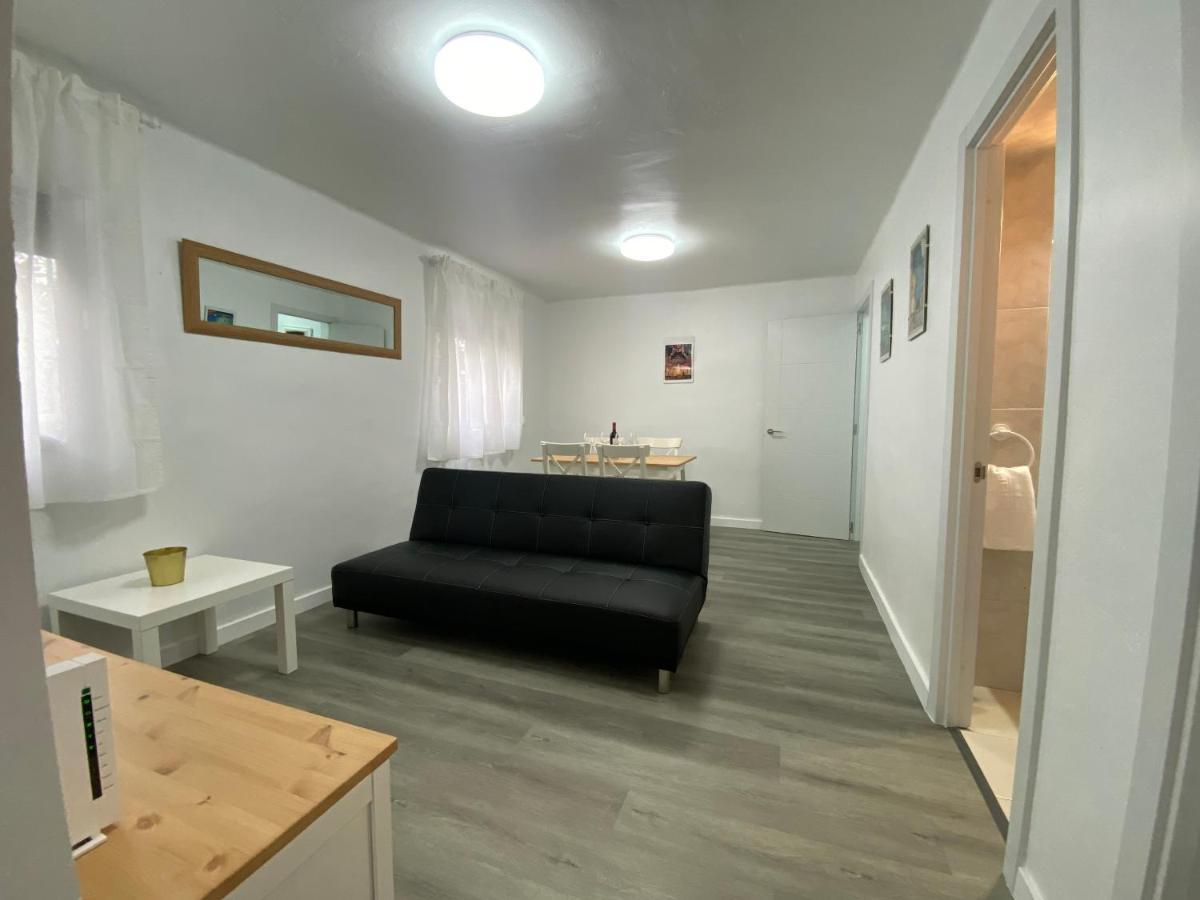 Piso Junto Al Hospital Macarena Apartment Sevilla Bagian luar foto